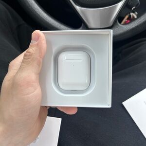 White Wireless Earbuds Charging Case